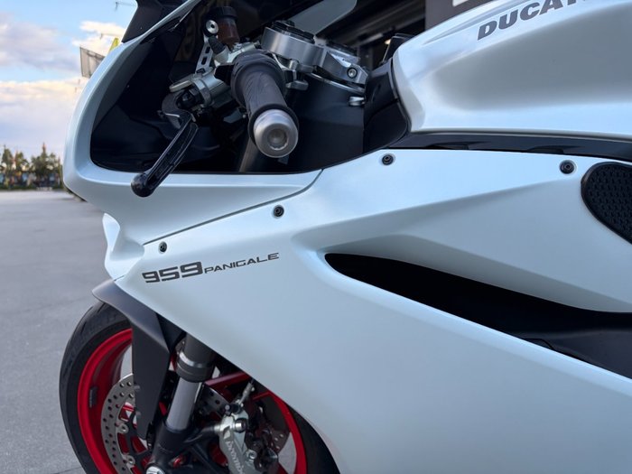 2018 DUCATI 959 PANIGALE (WHITE) White
