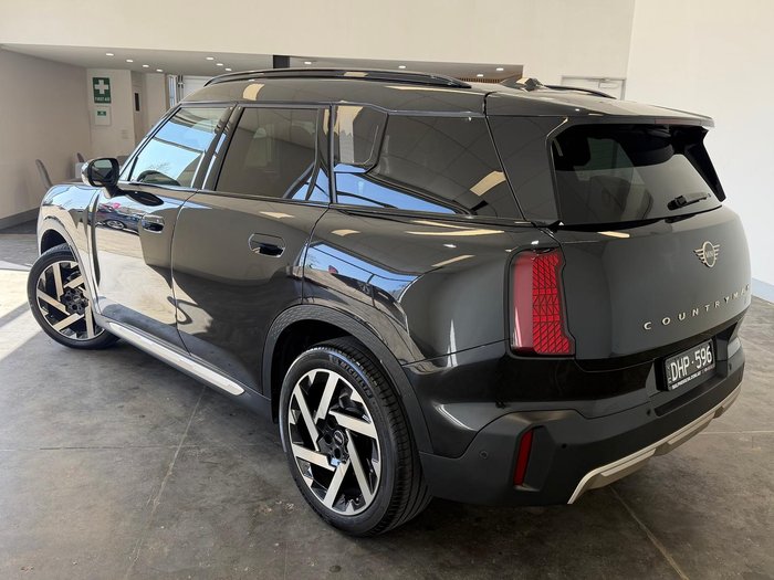 2024 MINI Countryman C Core