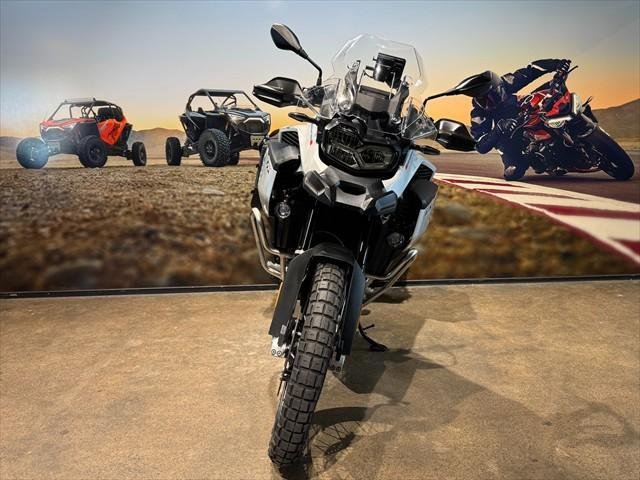 2024 BMW F 900 GS Adventure Ride Pro