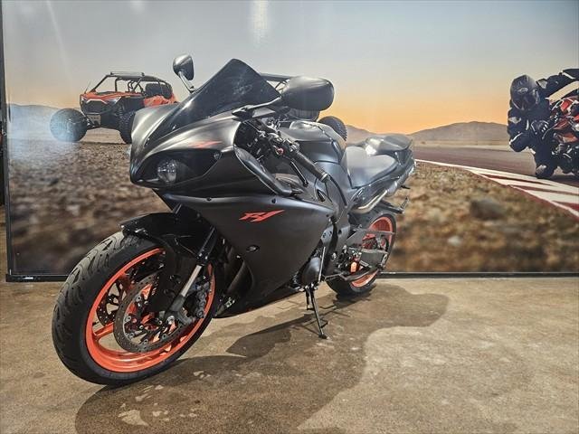 2011 Yamaha YZF-R1