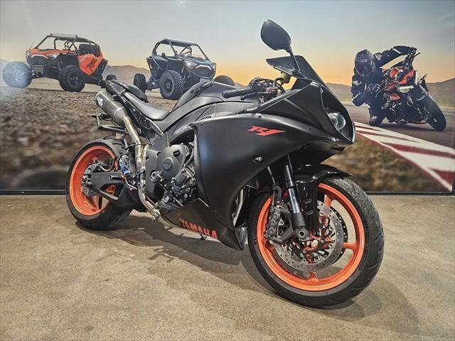 2011 Yamaha YZF-R1