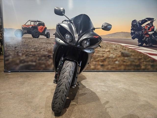 2011 Yamaha YZF-R1