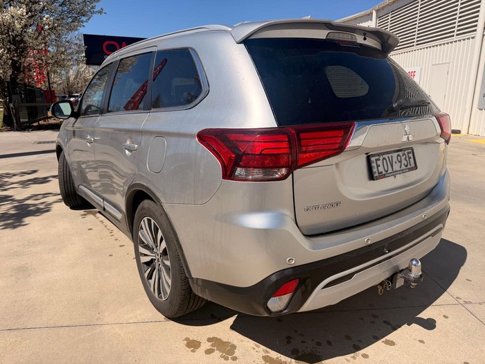 2021 Mitsubishi Outlander LS