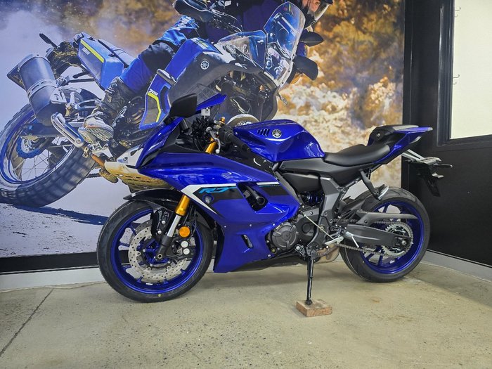 2025 Yamaha YZF-R7LA BLUE