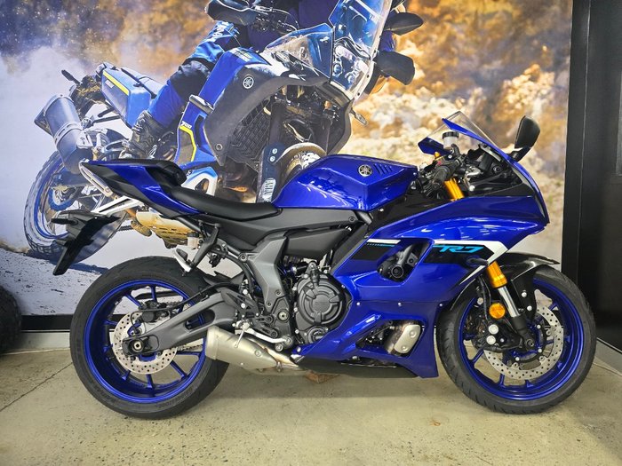 2025 Yamaha YZF-R7LA BLUE