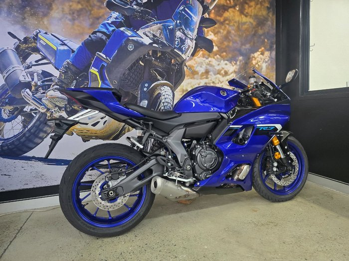 2025 Yamaha YZF-R7LA BLUE