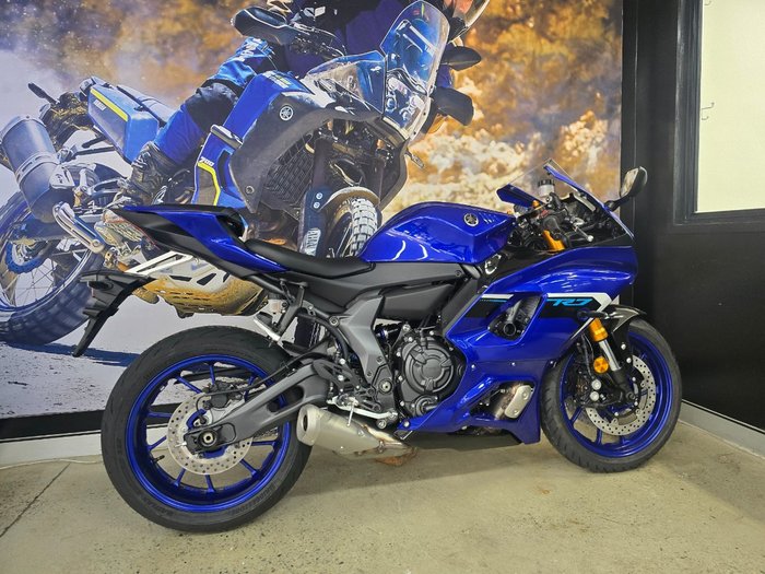 2025 Yamaha YZF-R7LA BLUE