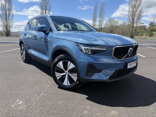 2023 Volvo XC40