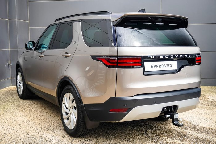 2025 Land Rover Discovery D350 S