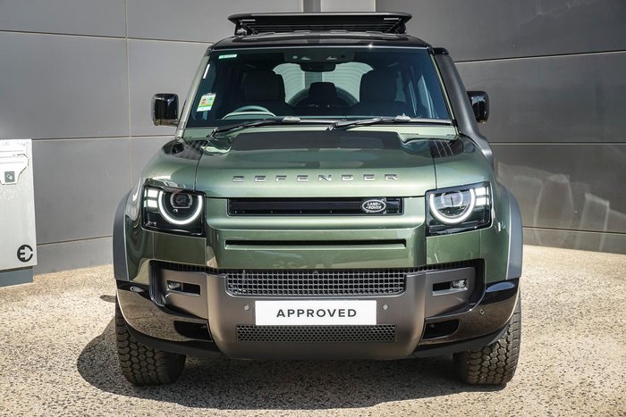 2025 Land Rover Defender 110 D350 X-Dynamic SE