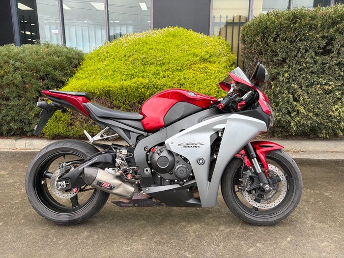 2008 Honda CBR1000RR (FIREBLADE)