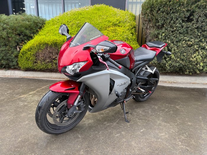 2008 Honda CBR1000RR (FIREBLADE)