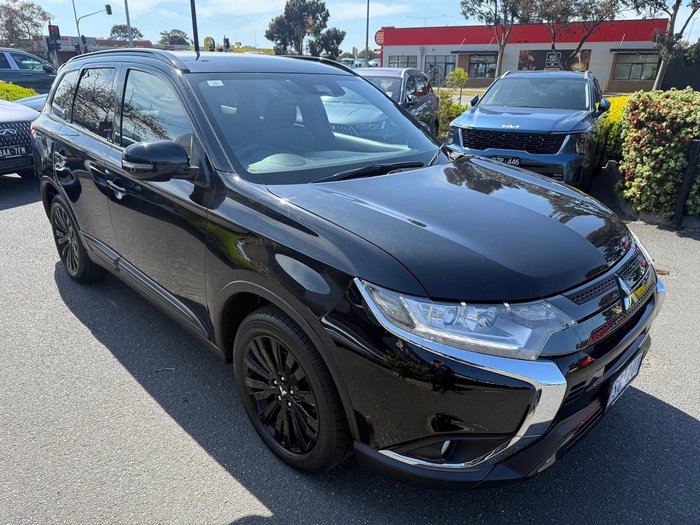2020 Mitsubishi Outlander Black Edition