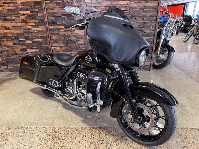 2014 HARLEY-DAVIDSON STREET GLIDE SPECIAL