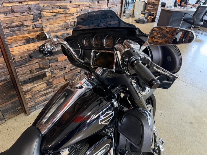 2014 HARLEY-DAVIDSON STREET GLIDE SPECIAL