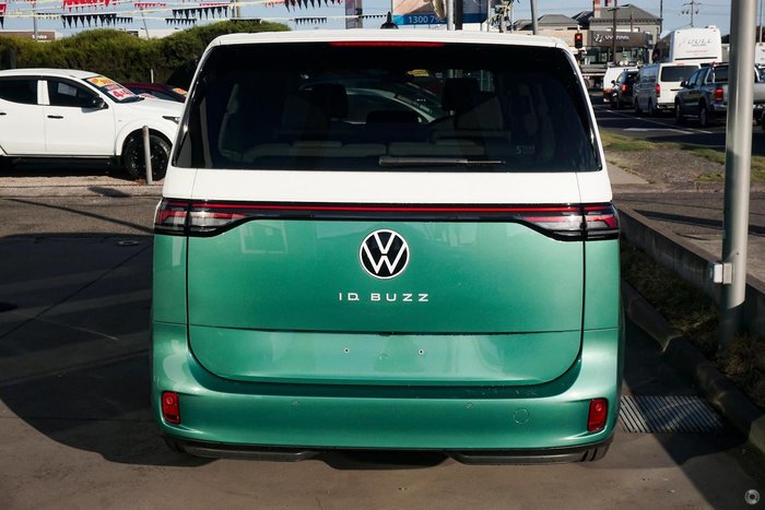 2026 Volkswagen ID. Buzz Pro BEV560