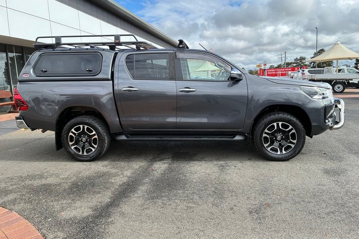 2021 Toyota Hilux SR