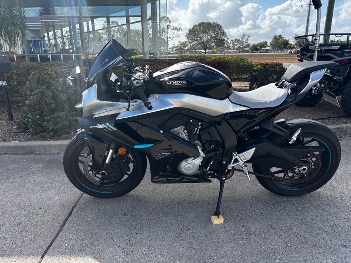 2025 CFMOTO 2025 CF Moto 675CC 675SR-R ABS NEBULA BLACK