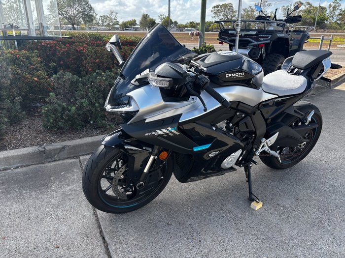 2025 CFMOTO 2025 CF Moto 675CC 675SR-R ABS NEBULA BLACK