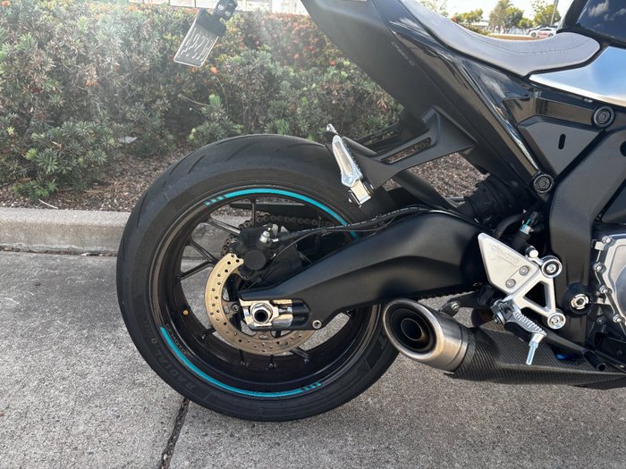 2025 CFMOTO 2025 CF Moto 675CC 675SR-R ABS NEBULA BLACK