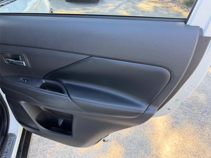 2018 MITSUBISHI OUTLANDER LS 7 SEAT (AWD)