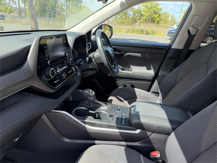 2022 TOYOTA KLUGER GX HYBRID AWD