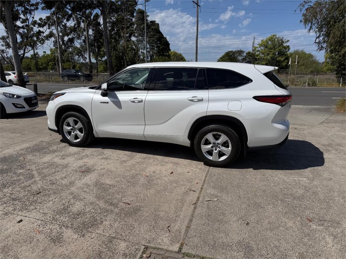 2022 TOYOTA KLUGER GX HYBRID AWD