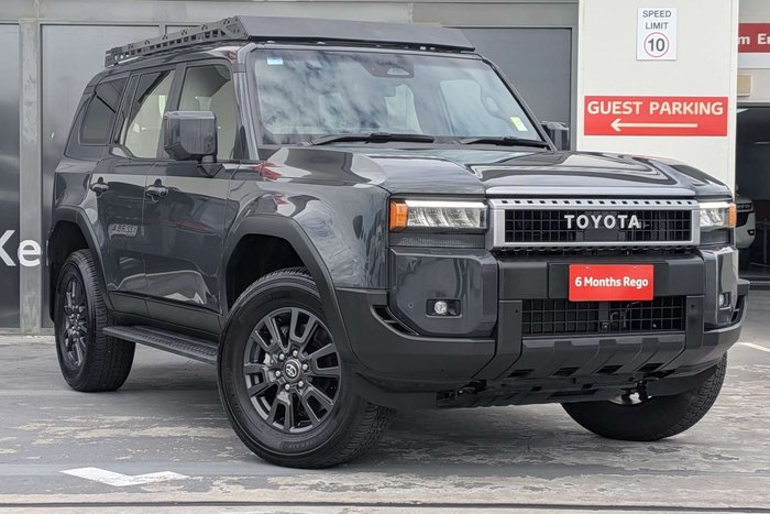 2025 Toyota Landcruiser Prado