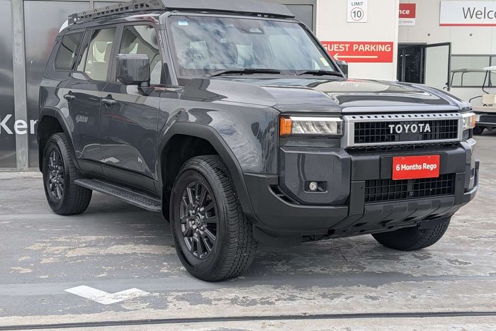 2025 Toyota Landcruiser Prado