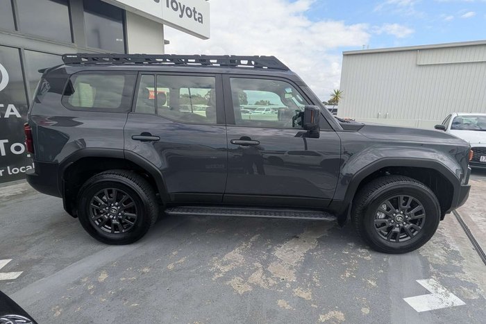 2025 Toyota Landcruiser Prado