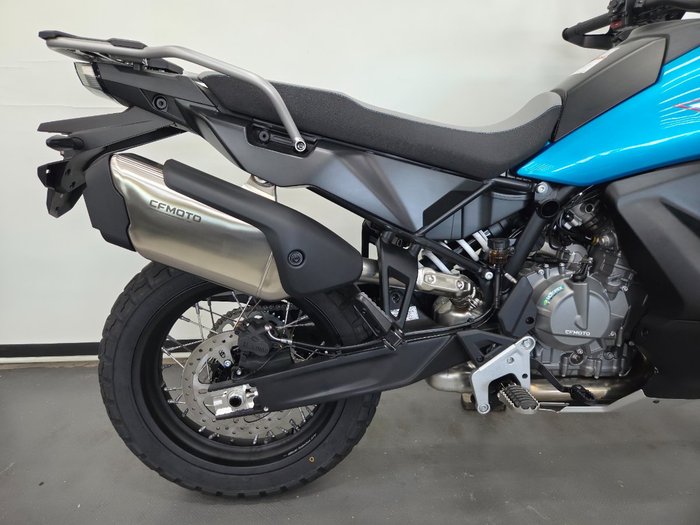 2025 CFMOTO 2025 Cf Moto 800CC 800MT X ZEPHYR BLU