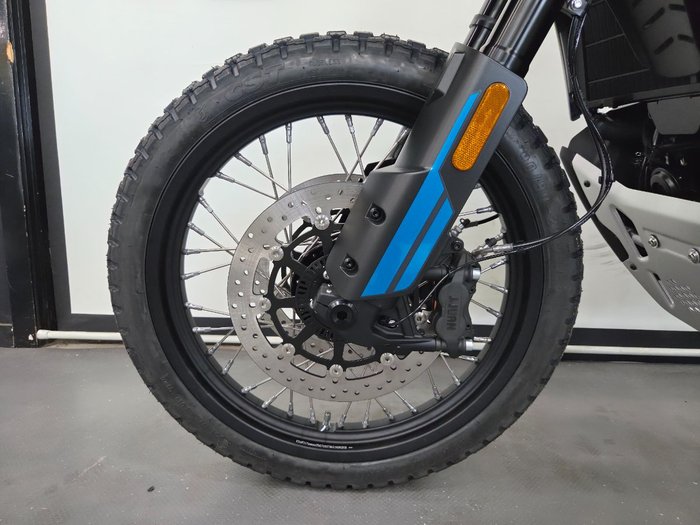 2025 CFMOTO 2025 Cf Moto 800CC 800MT X ZEPHYR BLU