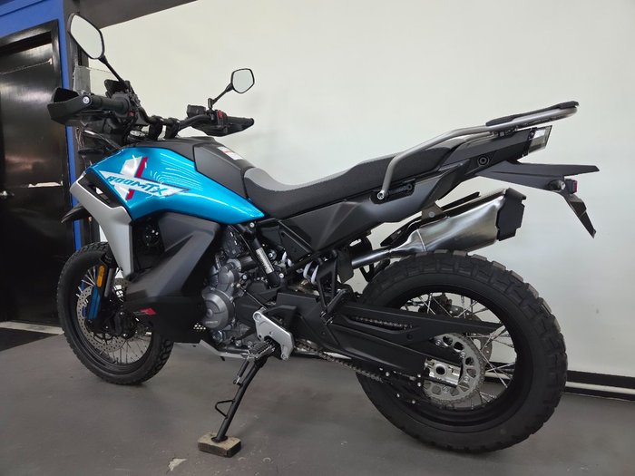2025 CFMOTO 2025 Cf Moto 800CC 800MT X ZEPHYR BLU