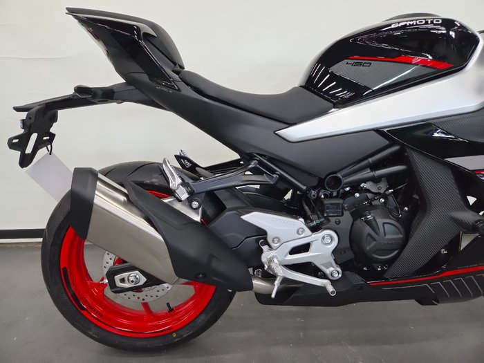 2026 CFMOTO 450 SR ABS Black
