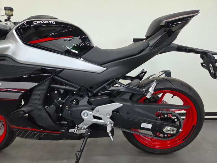 2026 CFMOTO 450 SR ABS Black
