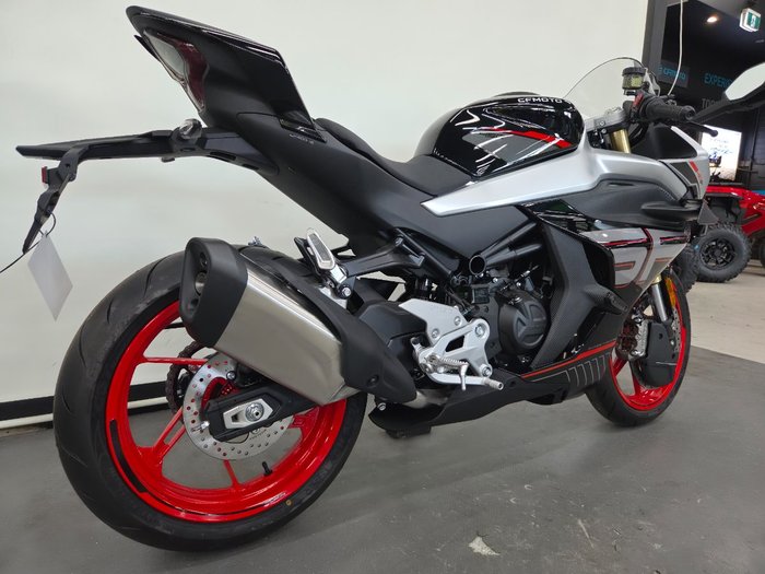 2026 CFMOTO 450 SR ABS Black