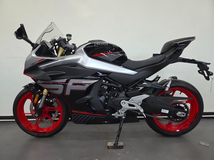 2026 CFMOTO 450 SR ABS Black