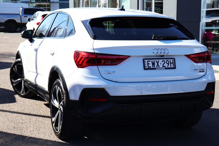 2022 Audi Q3 40 TFSI S line