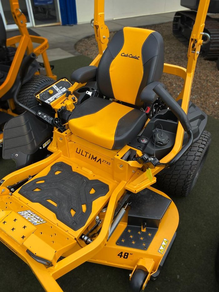 Cub Cadet ZTX5 48"