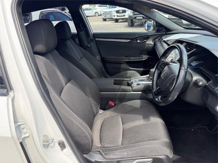 2019 HONDA CIVIC VTi-S