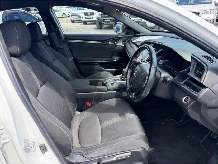 2019 HONDA CIVIC VTi-S