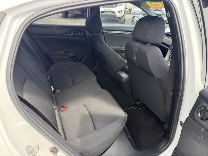 2019 HONDA CIVIC VTi-S
