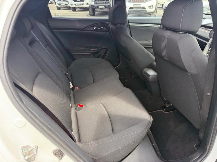 2019 HONDA CIVIC VTi-S