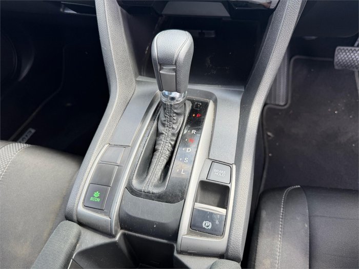 2019 HONDA CIVIC VTi-S