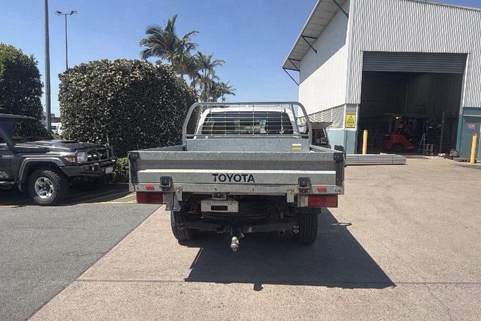 2022 Toyota Hilux SR