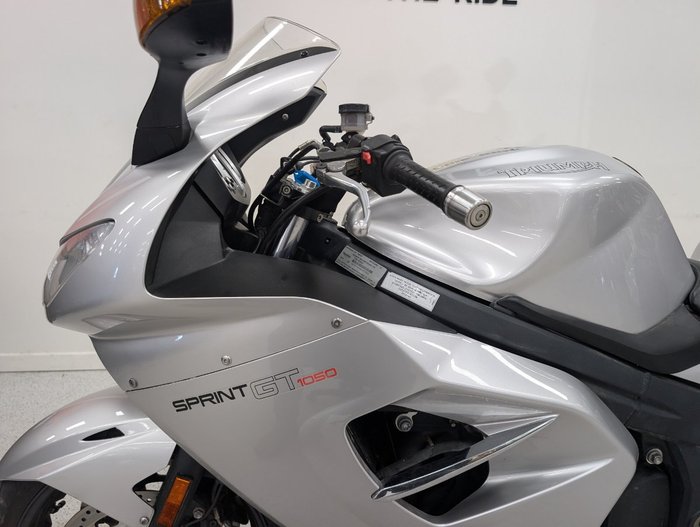 2011 Triumph SPRINT GT CHROME