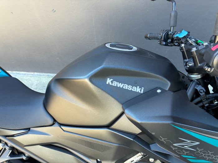 2020 Kawasaki Z400 GREEN