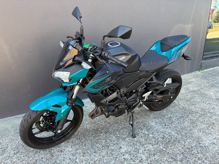 2020 Kawasaki Z400 GREEN