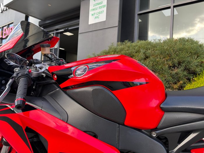 2008 Honda CBR1000RR (FIREBLADE) Red