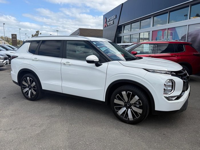 2025 Mitsubishi Outlander